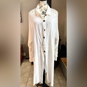 Elegant White Button-Front Tunic